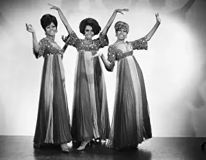 A Timeless Gallery of Motown’s Most Legendary Girl Group: 1968, New York City, Supremes
