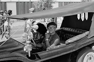 Huty33940 Prints: 1972 Watts Summer Festival - Parade