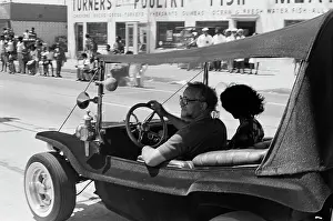 Huty33940 Prints: 1972 Watts Summer Festival - Parade