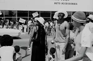 Huty33940 Prints: 1972 Watts Summer Festival - Parade