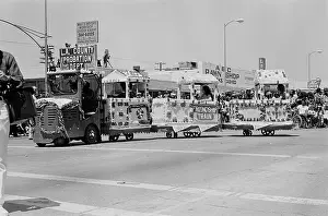 Huty33940 Prints: 1972 Watts Summer Festival - Parade