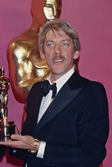 Huty35239 Prints: 49th Academy Awards - Press Room