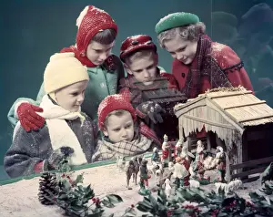 Glove Prints: 5 Children Boys Girls Looking In Window At Nativity Scene Creche Display All Kids Wear