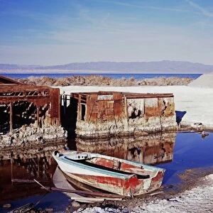 David Henderson Photography Gallery: abandoned, boat, buildings, california, day, decayed, decaying, deserted, dilapidated
