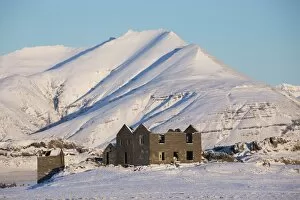 Images Dated 13th December 2015: Abandoned house near Hofn in Iceland