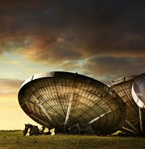 Images Dated 9th September 2012: Abandoned radar dishes
