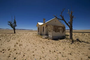 Images Dated 19th December 2009: Abandoned railway station at Garub in Namib Desert between Aus and Luderitz, Namibia