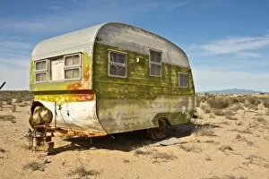 Images Dated 25th March 2016: Abandoned Trailer in Sonora Desert