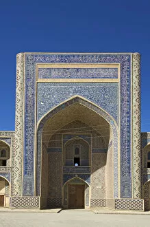 Images Dated 28th September 2013: Abdullah-khan Madrasah, Bukhara, Uzbekistan
