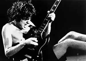 AC/DC Performing