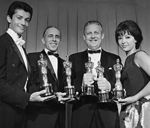 Statuette Prints: Academy Award Winners Holding Their Trophies