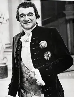 Actor Jack Hawkins Makes A Comeback