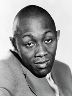 Actor Stepin Fetchet