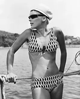 Bikini Prints: Actress Elke Sommers in Bikini
