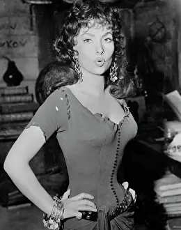 Italian Prints: Actress Gina Lollobrigida