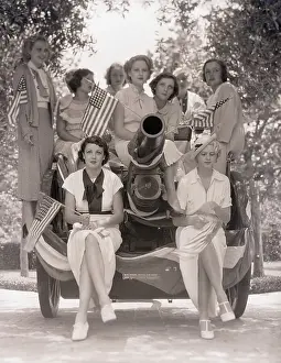 Cannon Prints: Actresses Around Cannon with US Flags