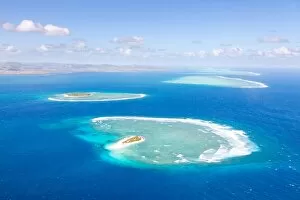 Images Dated 20th November 2017: Aerial of Namotu island and Malolo reef, Fiji