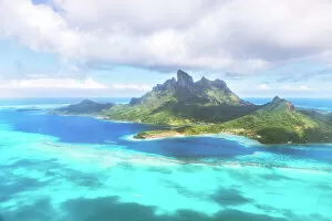 Pacific Islands Gallery: Aerial view of Bora Bora island and blue lagoon
