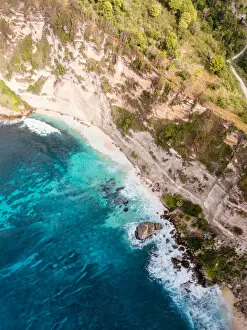 Images Dated 31st August 2019: Aerial view of Diamond beach, Nusa Penida, Bali, Indonesia