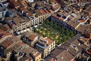 Images Dated 18th July 2014: Aerial view, market square, Placa Major, city centre, Banyoles, Catalonia, Spain