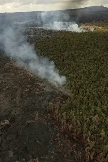 Images Dated 3rd November 2015: Aerial view of smoke over burning forest, Big Island, Hawaii, USA