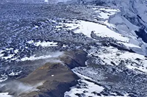 Volcanism Prints: Aerial view of the volcanic region of Grimsvoetn in Vatnajoekull or Vatna Glacier