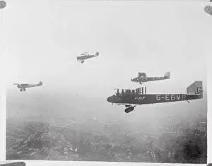 Croydon Prints: Airplane Formation Flying Over England