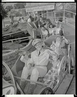 Al Hodge as Captain Video and Children in Ride