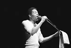 Acr048536 Prints: Al Jarreau Performs