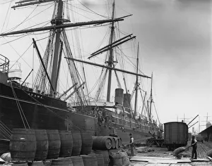 Sailing Ship Gallery: Albert Docks