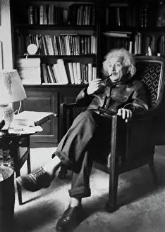 Princeton Prints: Albert Einstein Smoking Pipe