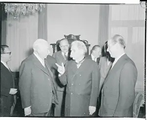 Bonn Prints: Albert Schweitzer and Federal President