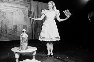 Unusual Scale Prints: Alice In Wonderland