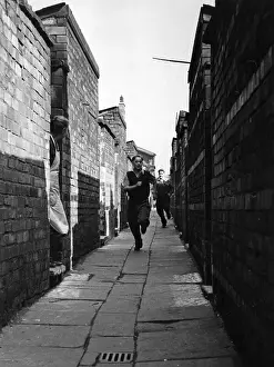 M Juv Recr Street Bri Prints: Back Alleys