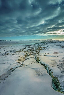 Images Dated 27th February 2016: Almannagja fissure, Mid-Atlantic Ridge, Iceland