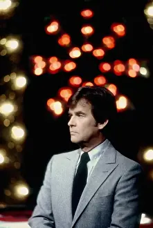 Acr068181 Prints: American Bandstand Host