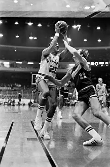 Prints of American basketball player Chet Walker playing for the Chicago Bulls at the Chicago Stadium, Chicago, Illinois during the 1971-1972 NBA season. (Photo by Paul Natkin/Getty Images) Courtside Vibes: Stunning Basketball Prints: American basketball player Chet Walker playing for the Chicago Bulls at the Chicago Stadium