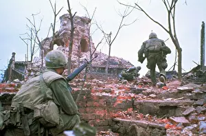 Land Battle Prints: American Marines Advancing up Outer Wall of Citadel