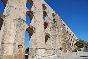 Aqueduct Prints: Amoreira Aqueduct, Elvas