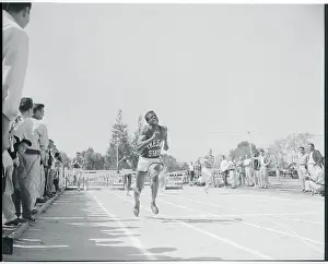San Jose Prints: Ancel Robinson Pushing for the Finish