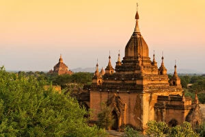 Images Dated 25th March 2014: The Ancient City of Bagan