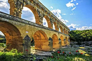 Historic Gallery: Ancient Roman masterpiece, Roman Aqueduct crossing the Gardon River, Pont du Gard