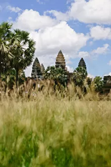 Images Dated 10th August 2014: Angkor Wat