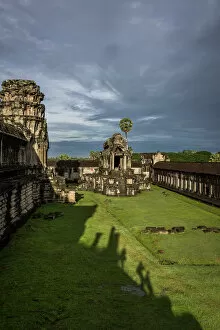 Images Dated 5th October 2015: Angkor Wat ancient architecture