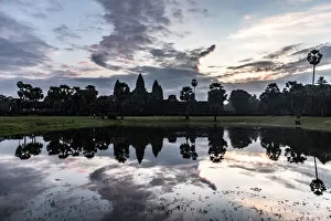 Images Dated 8th November 2016: Angkor Wat in the Morning, Cambodia