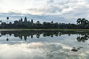 Images Dated 8th November 2016: Angkor Wat in the Morning, Cambodia