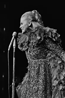 Huty35238 Prints: Ann-Margret