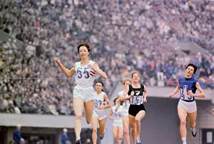 Ann Packer Winning Race