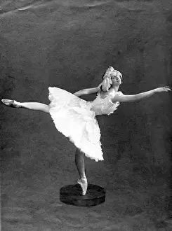 Ballerina Prints: Anna Pavlova In Classic Dancing Pose