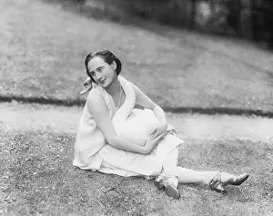 Swan Prints: Anna Pavlova Holding A Swan